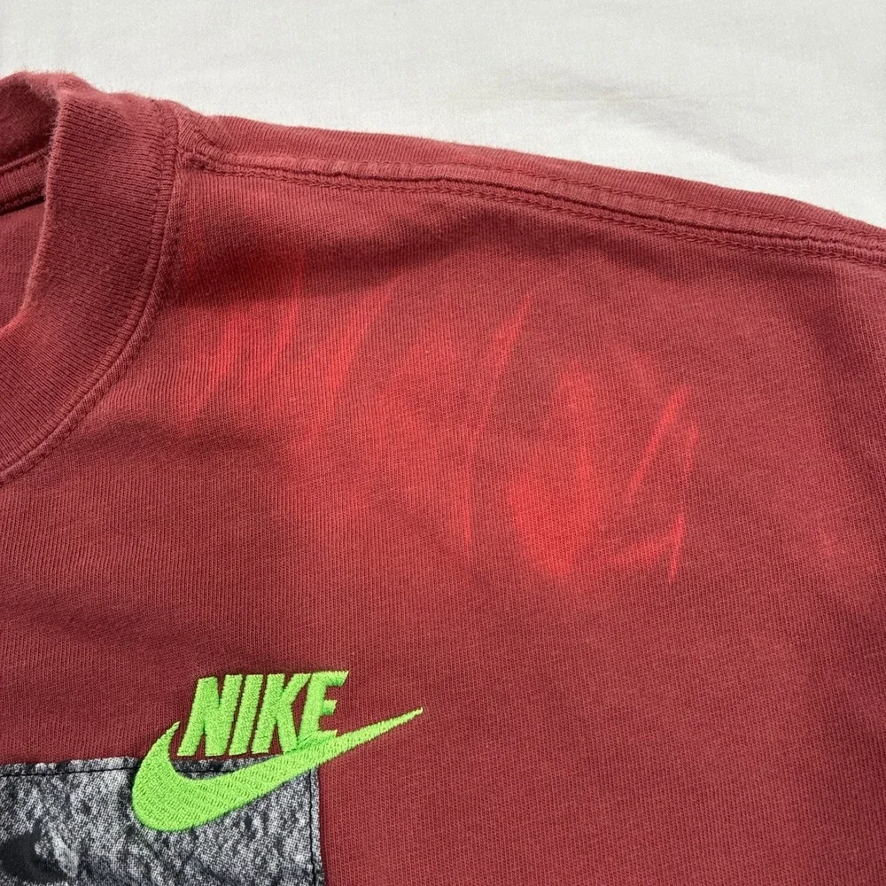 Nike Tee Zero Gravity 1972 Moon Walk Loose Fit Heavy Red‎ T-Shirt Men's Medium